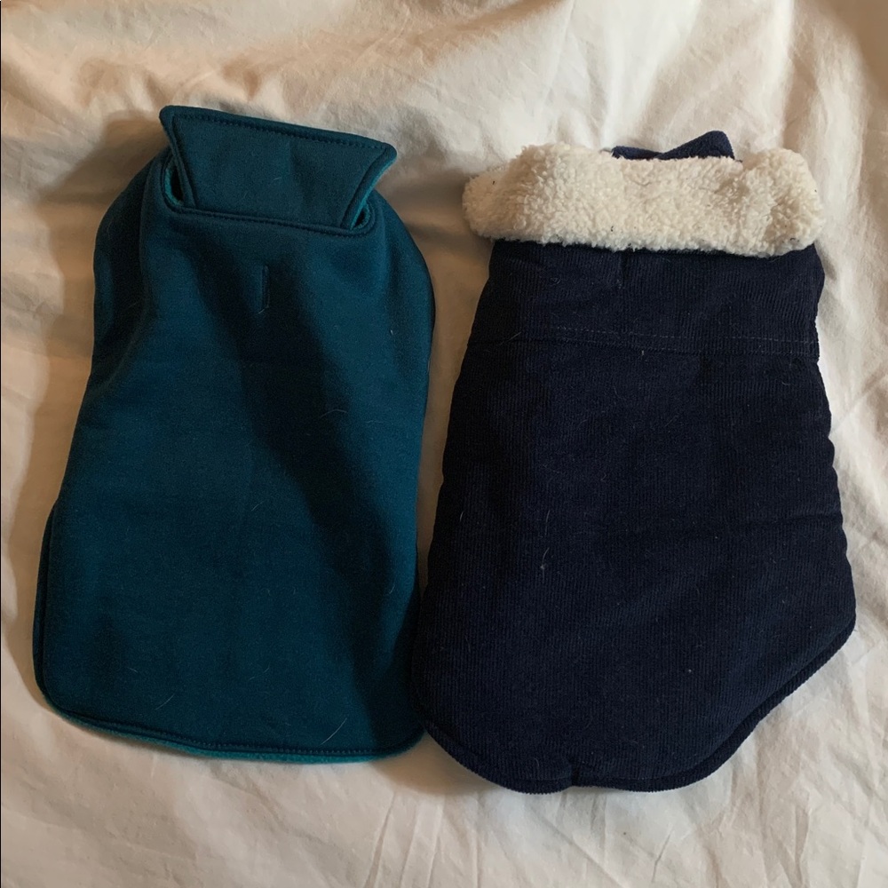 2 small Dog Jackets in Blue and Navy